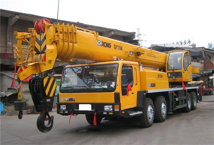 碾子山区吊车出租选择重点